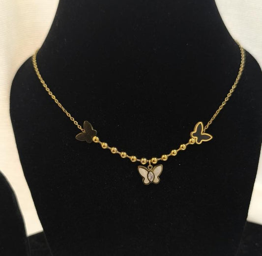 Zainif Fluttering Grace Necklace